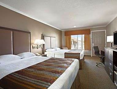 Super 8 by Wyndham Mountain View