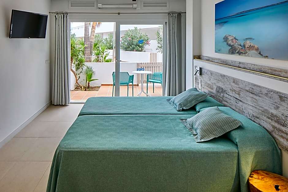 Playa Bella Apartments