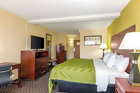 Club King Bed
