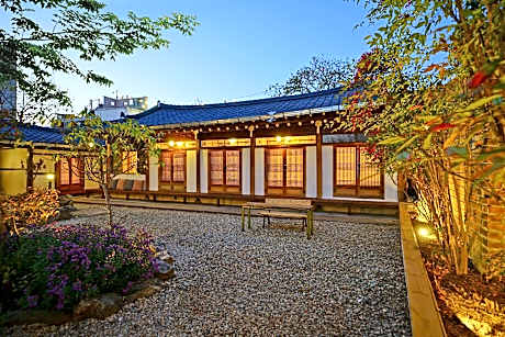 Jeonju Hanok Mippeum