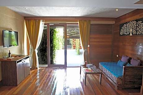 Duplex Rooftop Villa with Free Voucher Rafting in Ubud