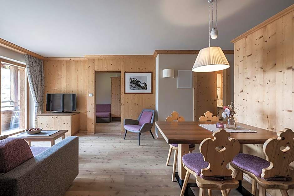 Post Alpina - Family Chalets Dolomites