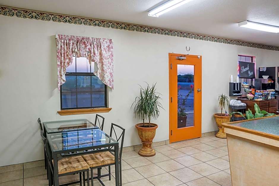 Travelodge by Wyndham Temple