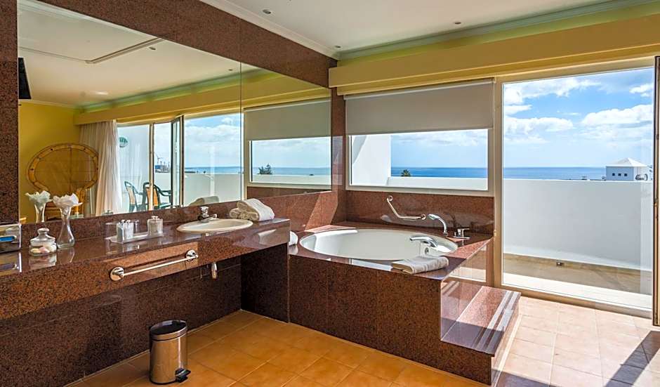 Blue Sea Costa Bastian