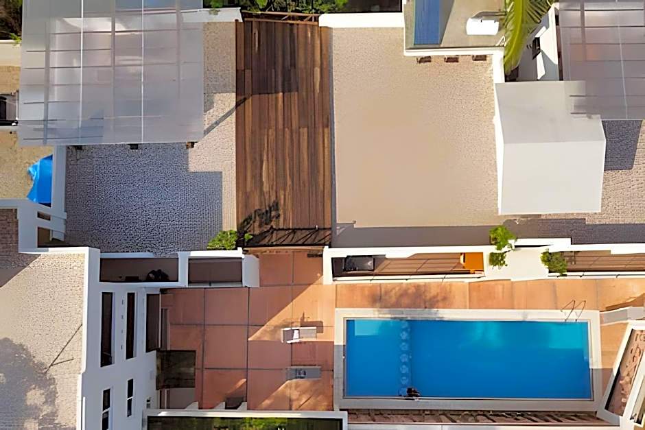 La Aurora Puerto Escondido