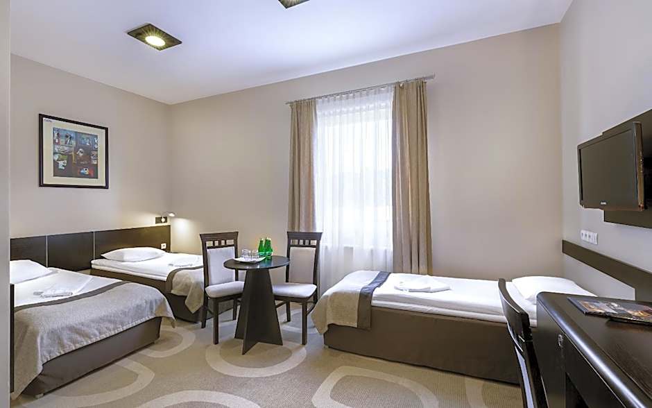 Hotel Picaro Żarska Wieś Południe A4 kierunek Polska