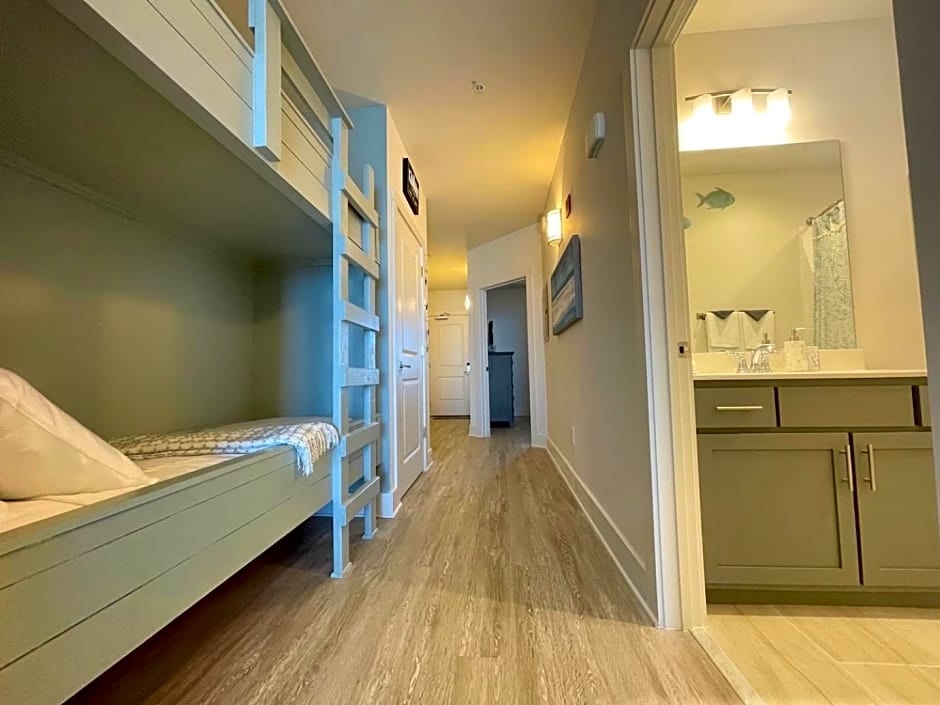 Calypso 3-2303 Penthouse Level w/ Incredible View!
