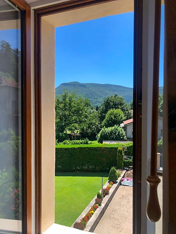 Logis Hotel Restaurant Mas de la Prairie