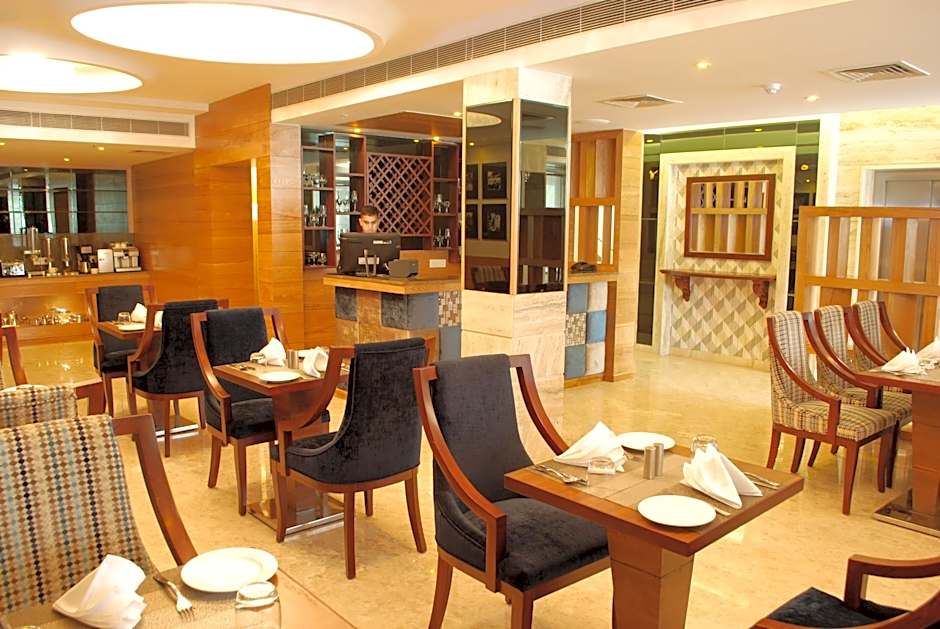 Glades Hotel Mohali - Chandigarh