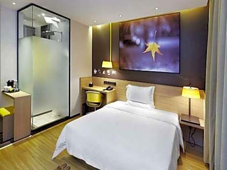 IU Compact U - Exquisite Bed Room