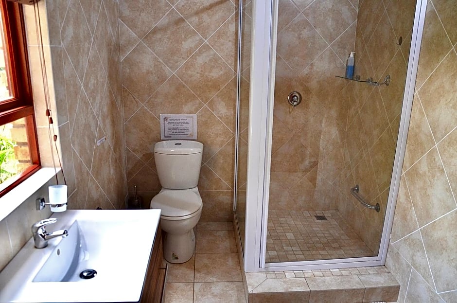 Muqurati Lodge - Dinokeng Game Reserve