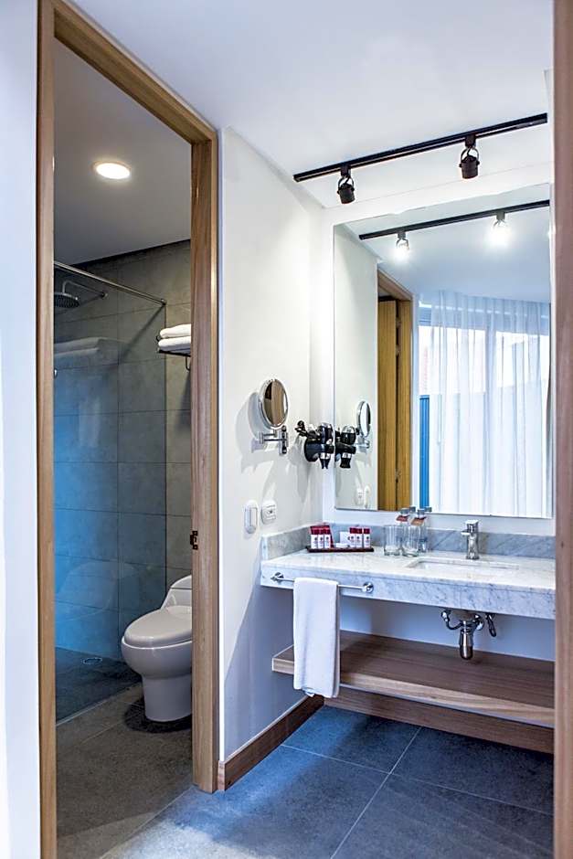 Best Western Plus 93 Park Hotel