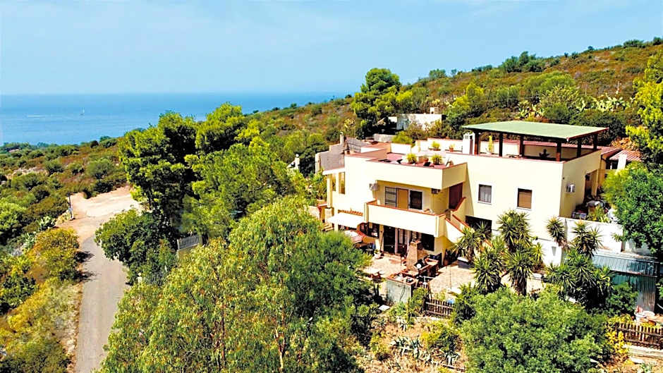 Villa Bella Salmagi - Surya Sardinia Holidays & Yoga