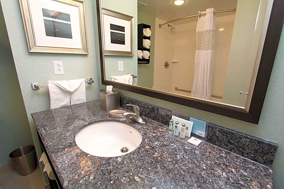 Hampton Inn By Hilton & Suites St Johns Airport