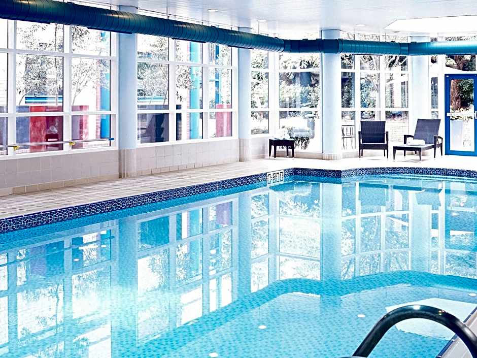 Novotel London Heathrow Airport M4 Jct. 4