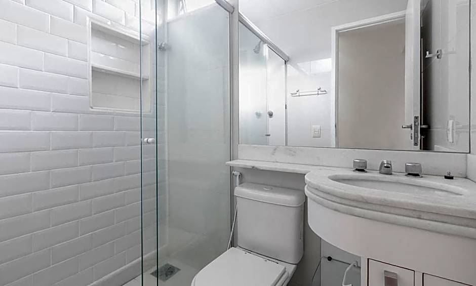 Tabas Maravilhoso apê 3 quartos Leblon LB0035