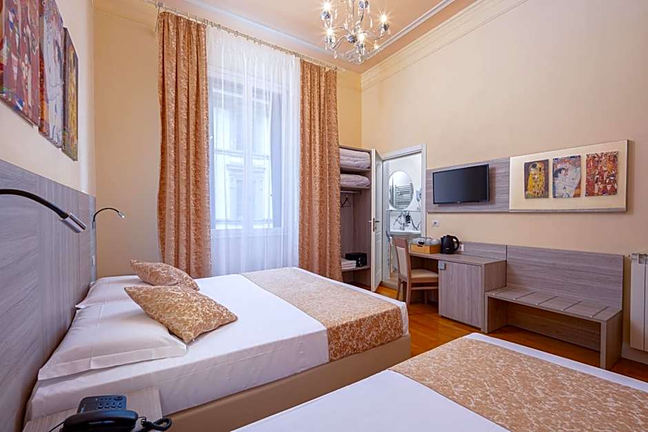 Lilium Hotel