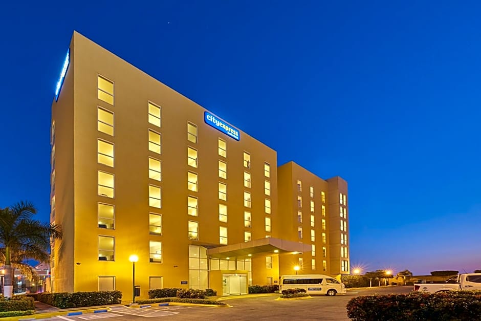 City Express by Marriott Manzanillo