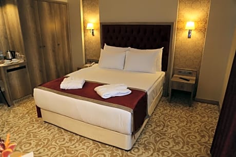 Standard Double Room - Non-Smoking