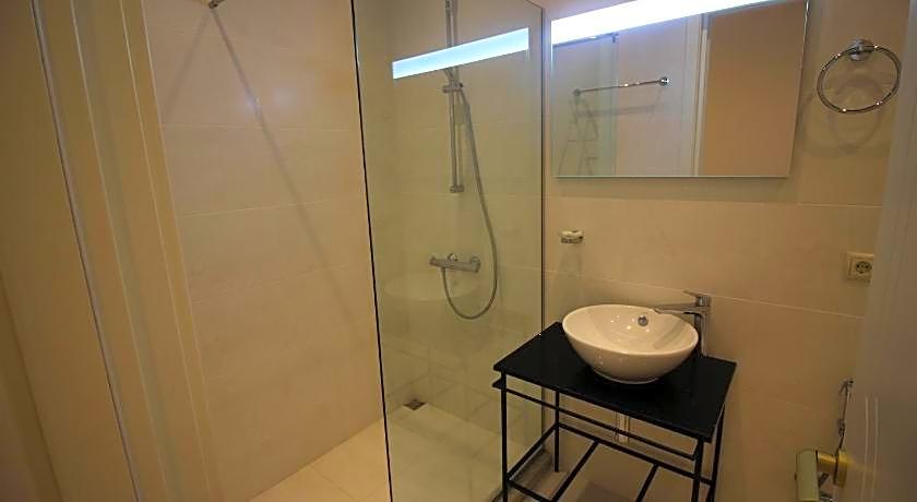 Super Luxury Apartments