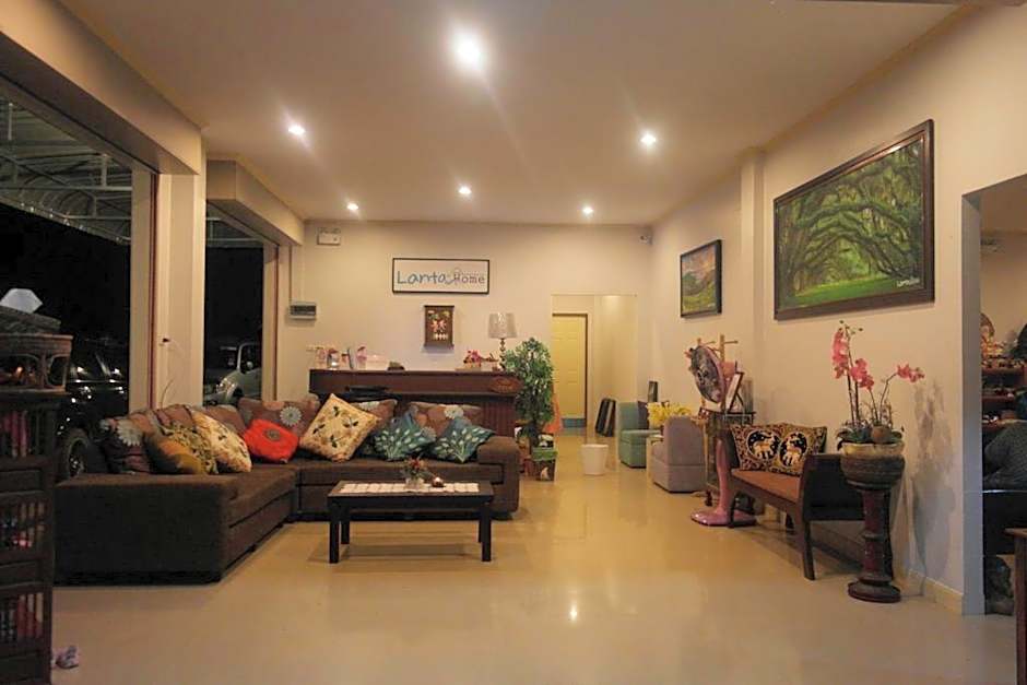 Lanta at Home