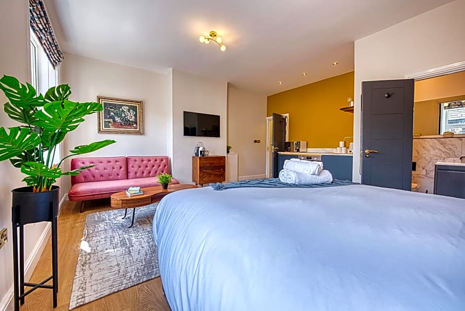 Haworth Heights - An AMAZING Aparthotel!