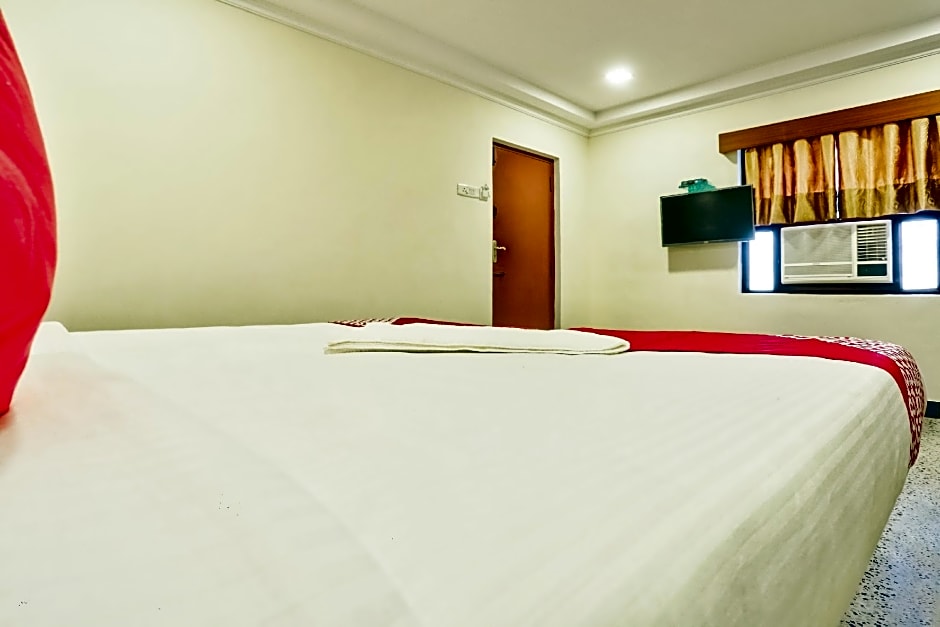 OYO Flagship 30746 Hotel Sakthi Park