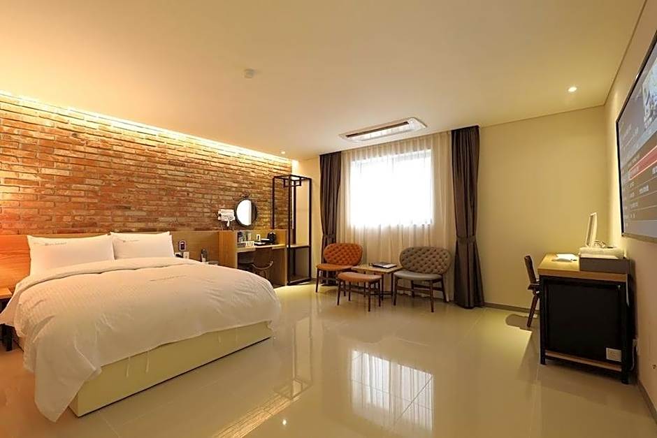Suwon Saint Hotel