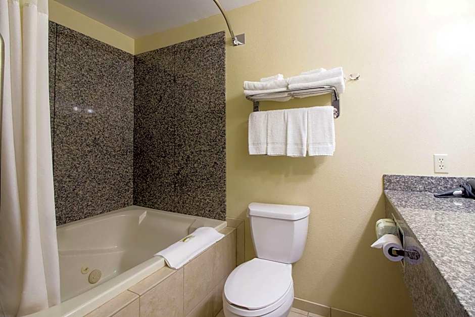 Quality Inn Marshall near University