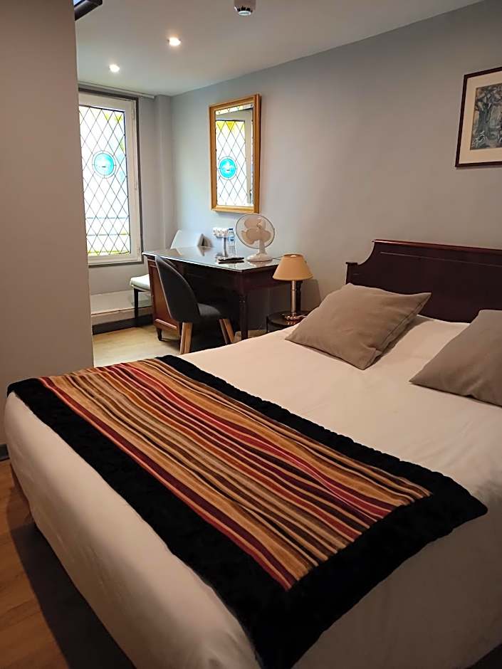 Brit Hotel Comtes De Champagne - Troyes Centre Historique