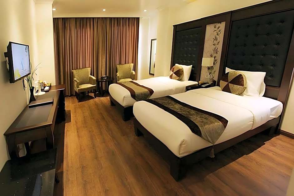City Bay Palace Hotel