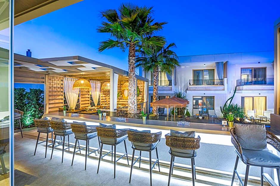 Pefki Deluxe Residences