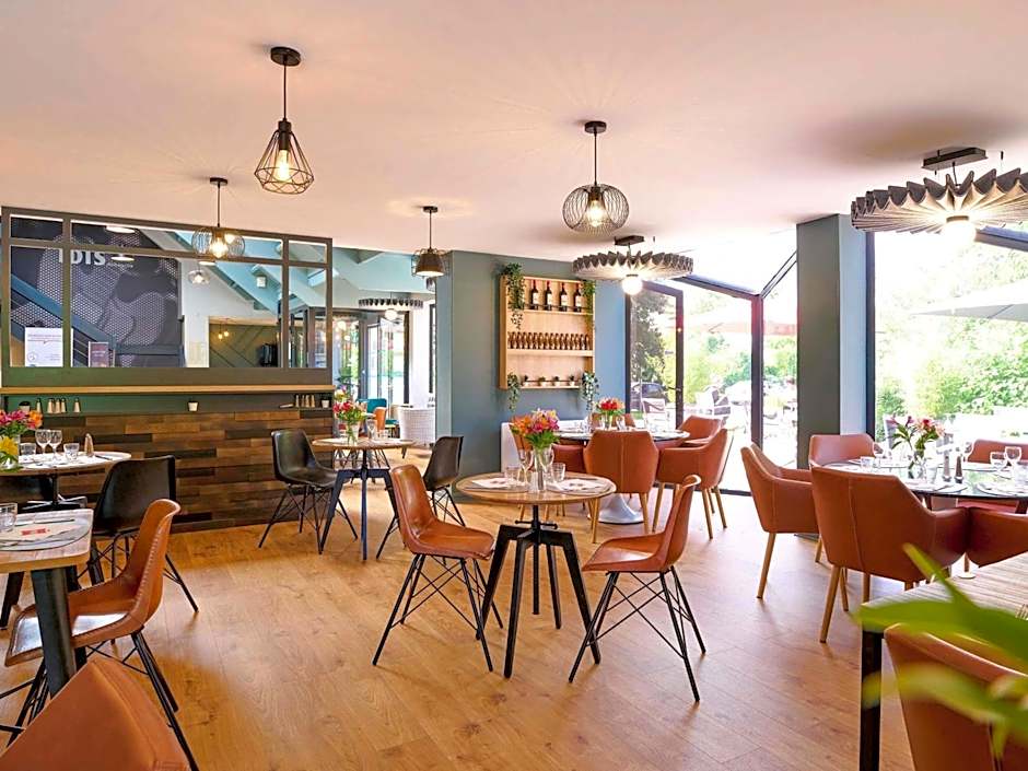 ibis Abbeville