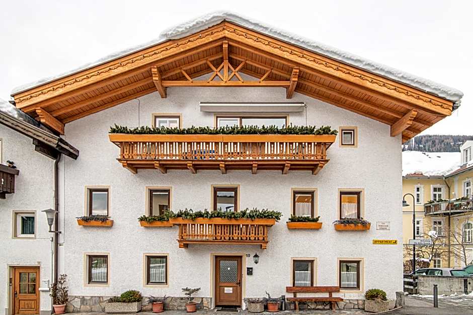 Apartments Heidenberger Delle Scuole