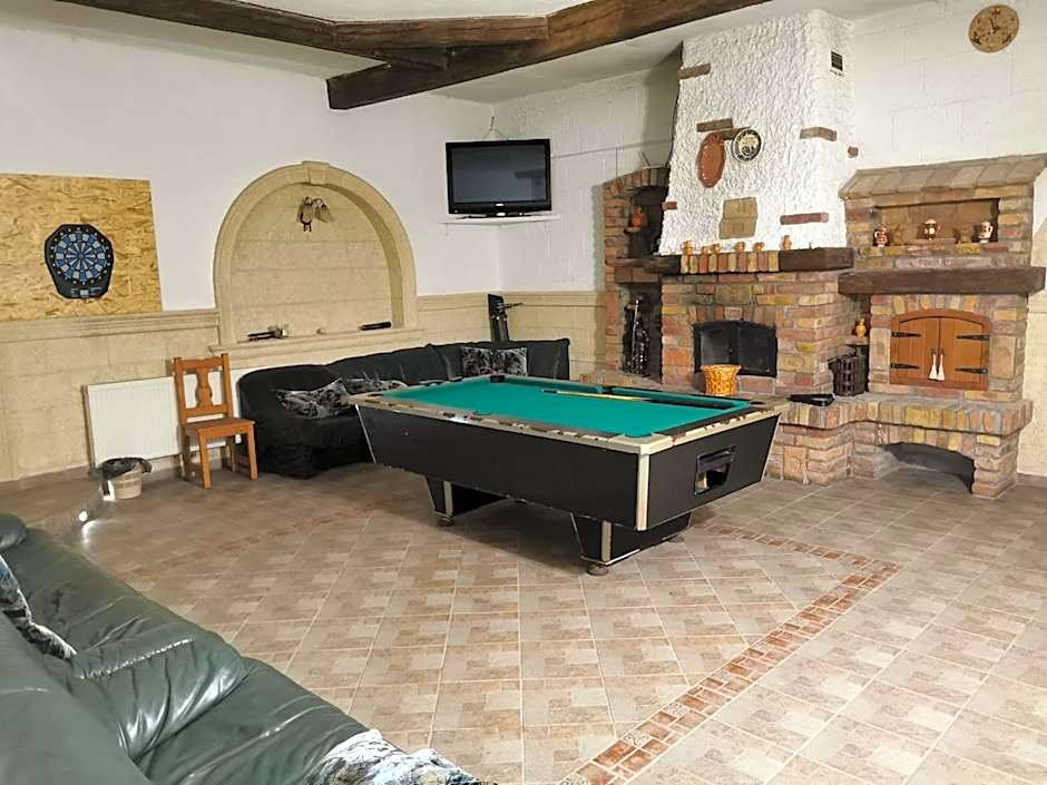 London Szálló Dabas