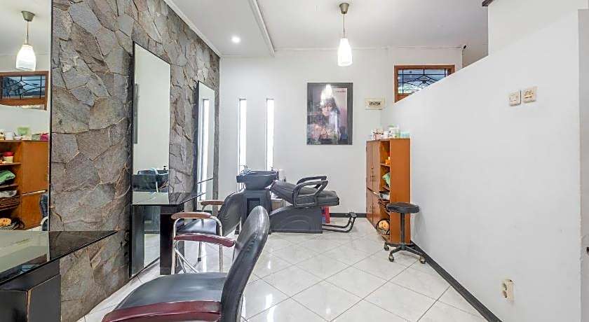 Imelda Residence Setrasari RedPartner