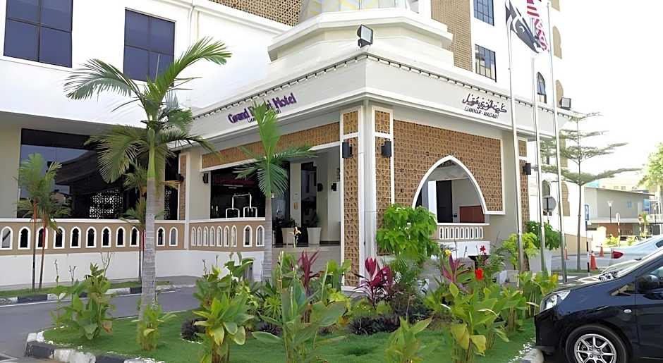 Grand Puteri Hotel