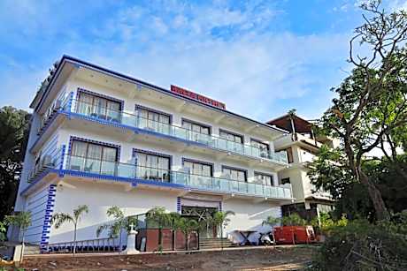 Hotel Baga HighQ - Near Baga Beach