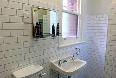 Family Room with Garden View