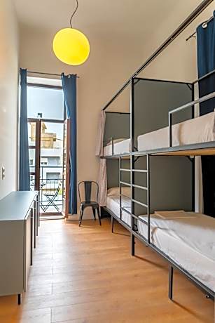 Bed in 4-Bed Mixed Dormitory Room