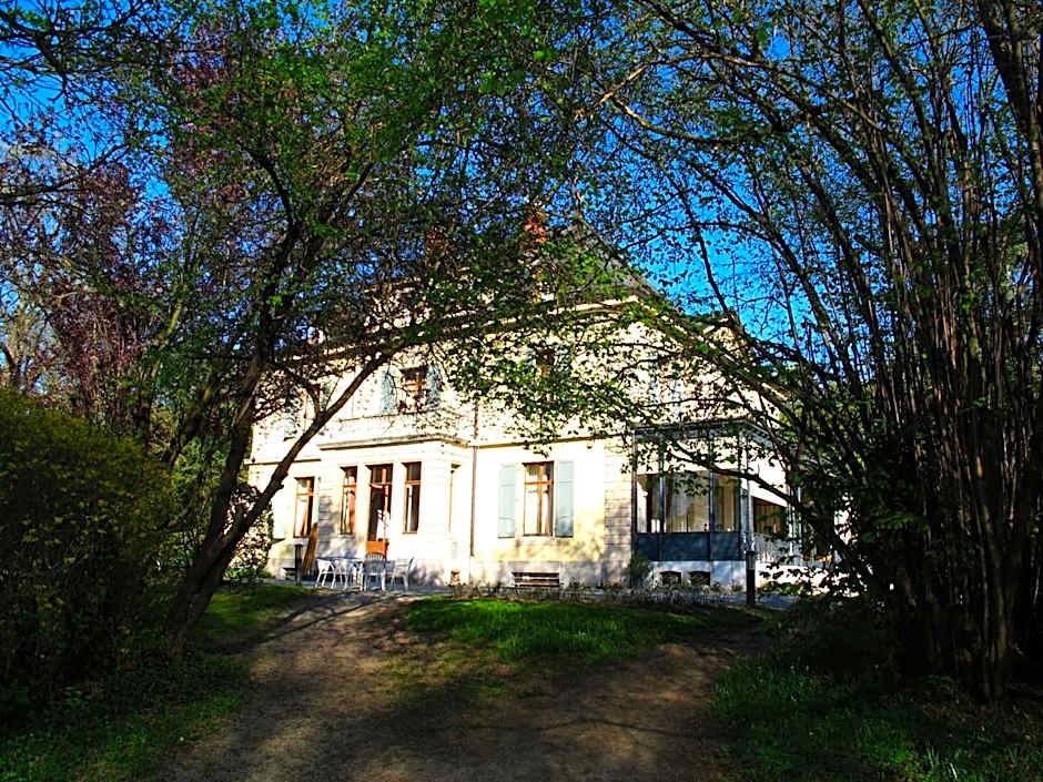 Le Cénacle