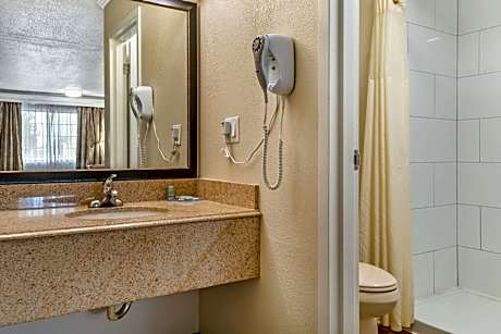 King Room with Spa Bath - Non-Smoking