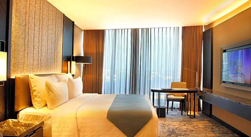 JHL Solitaire Gading Serpong