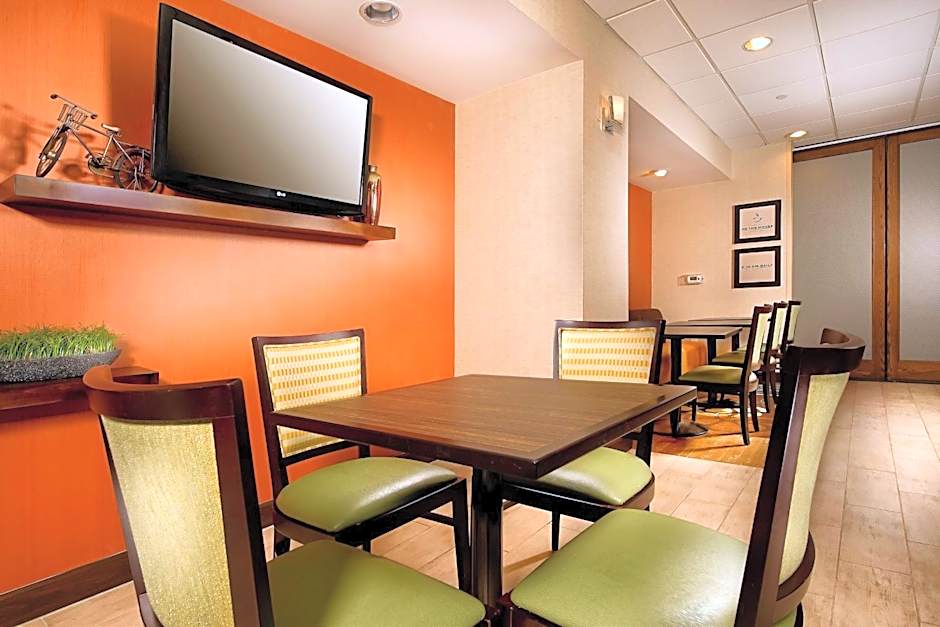 Hampton Inn By Hilton Pampa