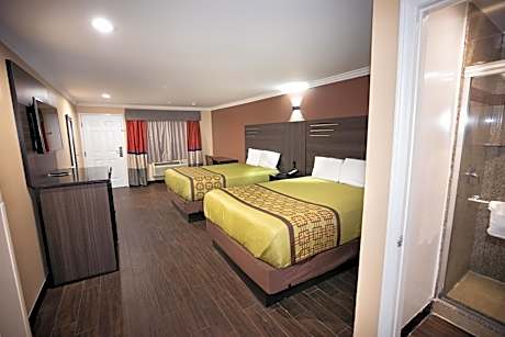 Standard Queen Room with Two Queen Beds - Non Smoking