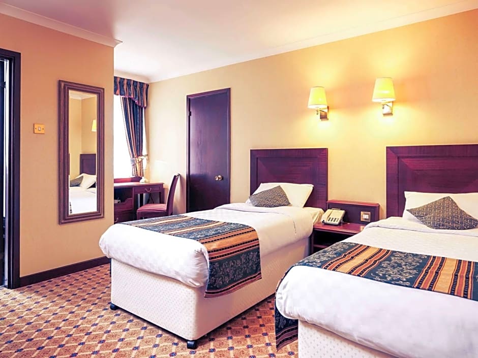 Photo 1 of 5 of Standard Twin Room