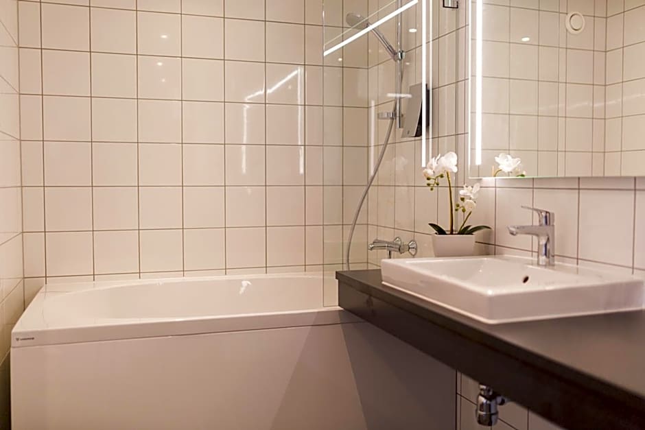 Home Hotel Uman