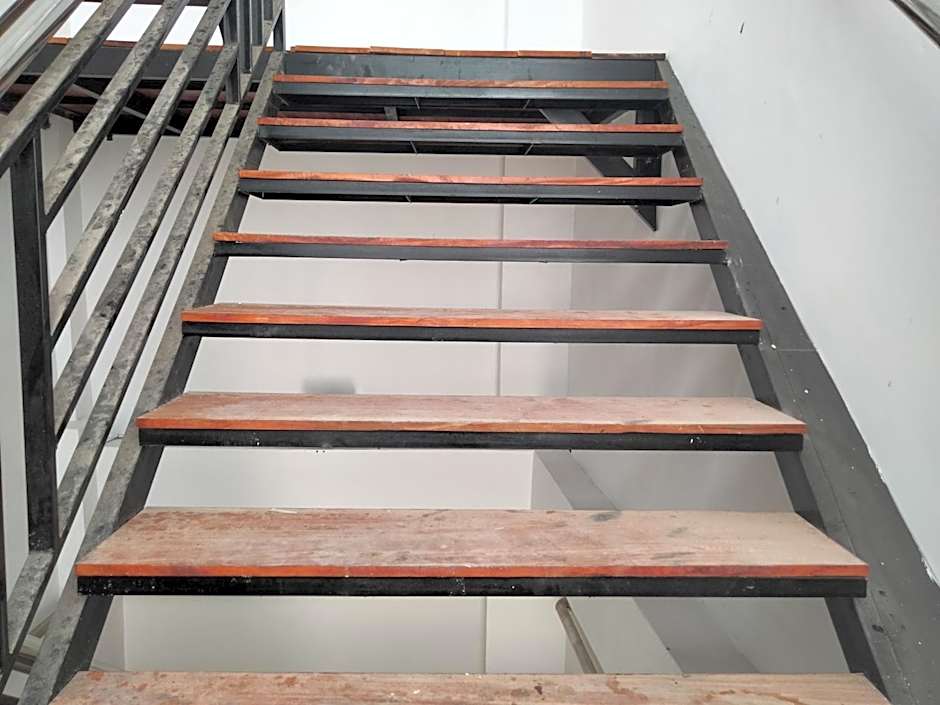 OYO Life 93054 Th Residence 135 Syariah