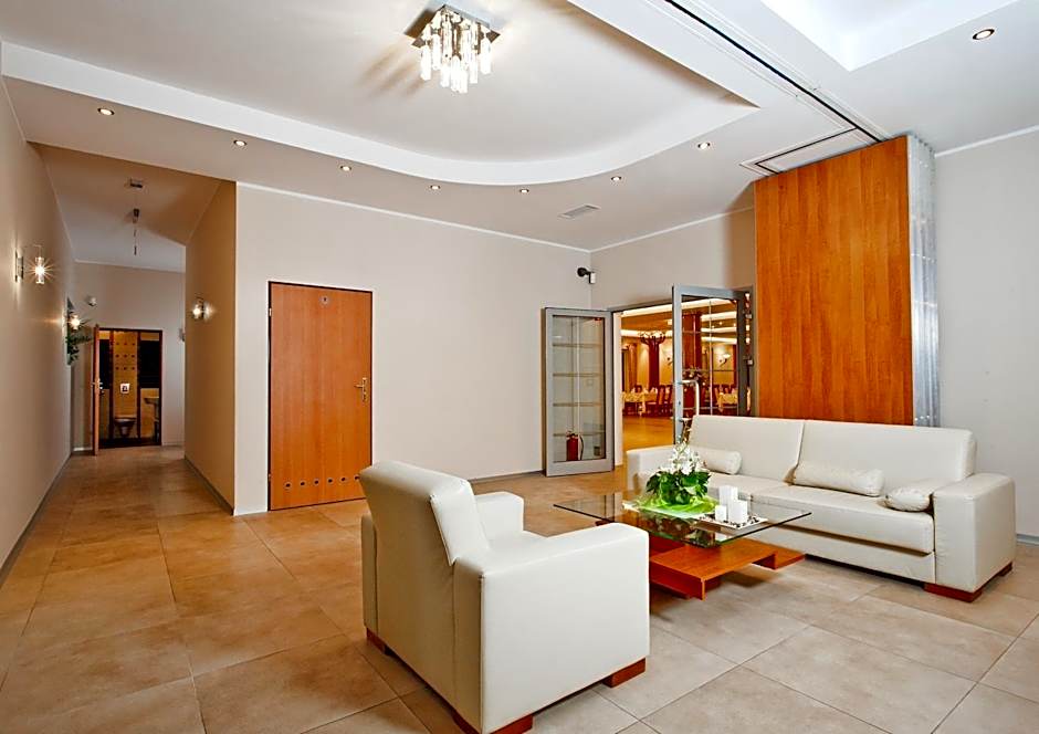 Zajazd CHATA Kębłowo