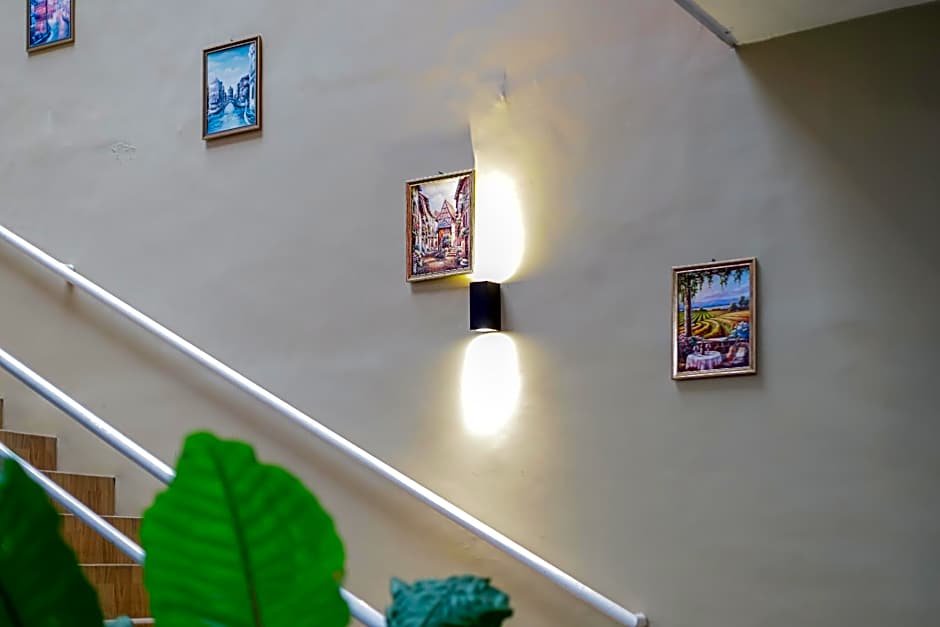 RedDoorz Plus @ Swun Stay Raya Langsep